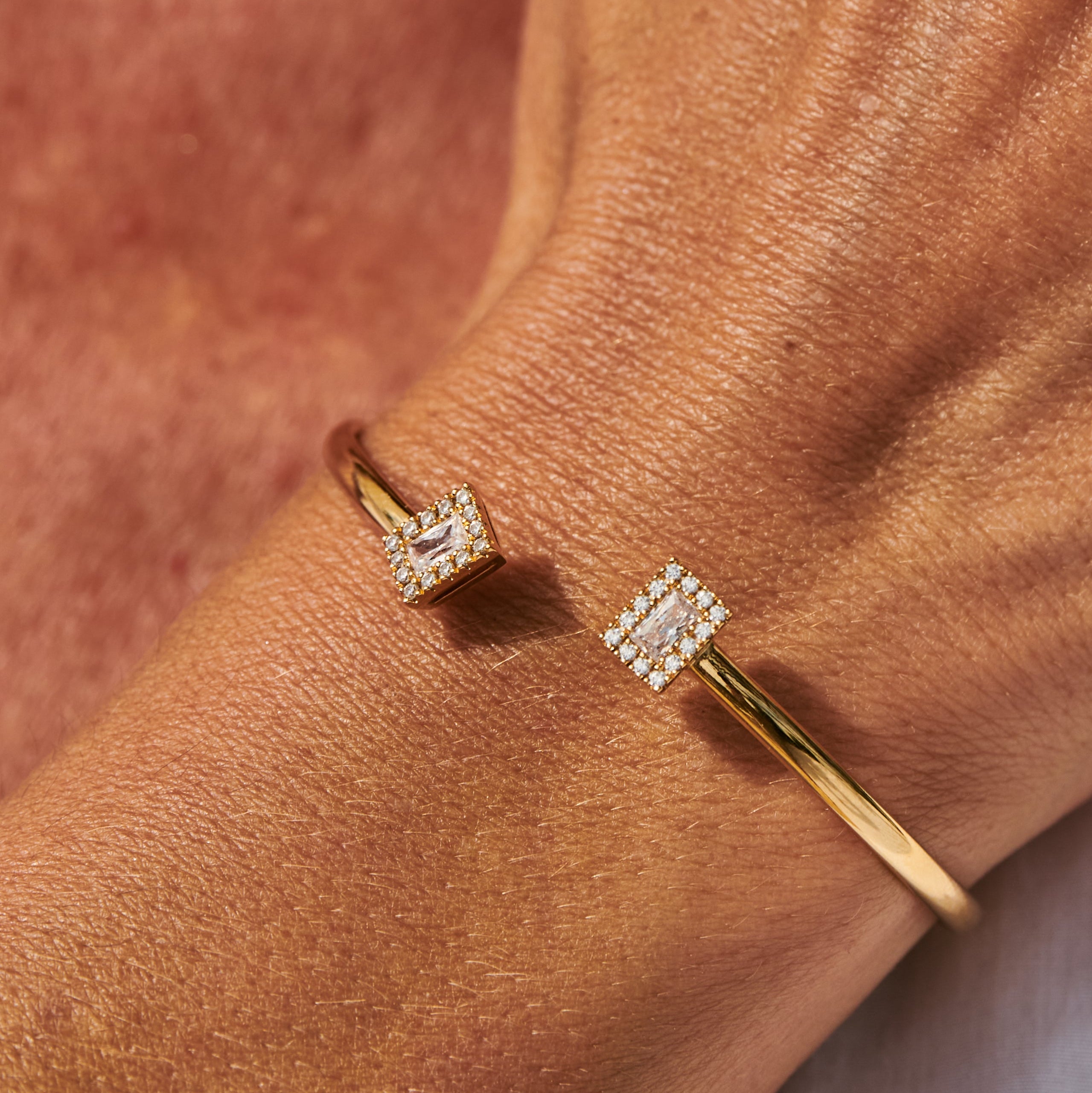 Rice Halo Bangle