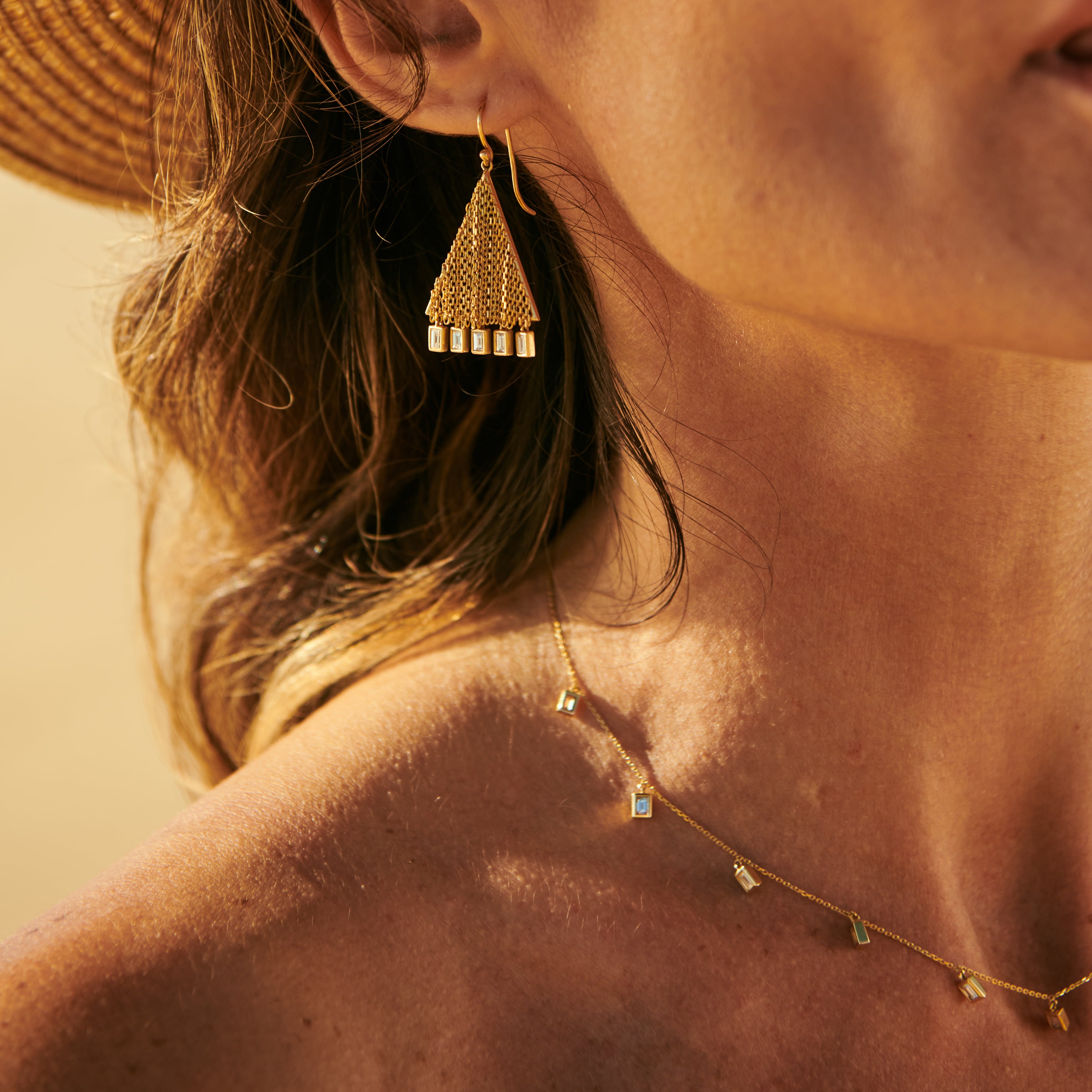 Scattered Rice Necklace